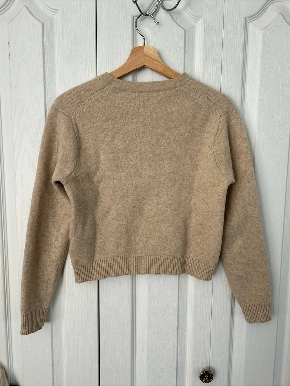 Uniqlo Beige Wool Sweater - Picture 2 of 4